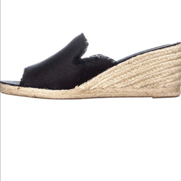 Sandals - Picture 6 of 6